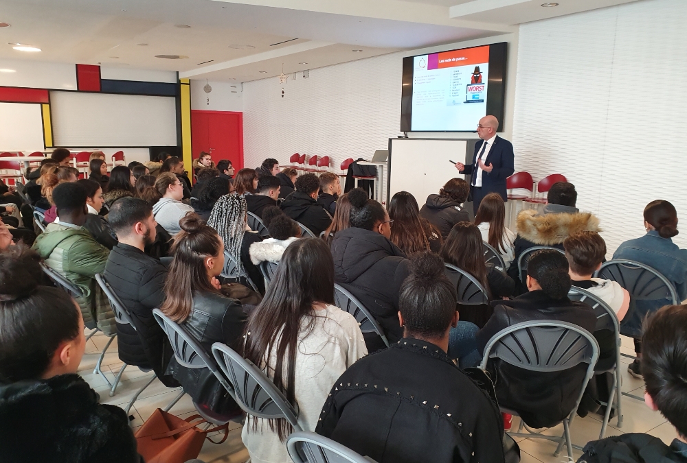 Conférence devenir un citoyen numérique